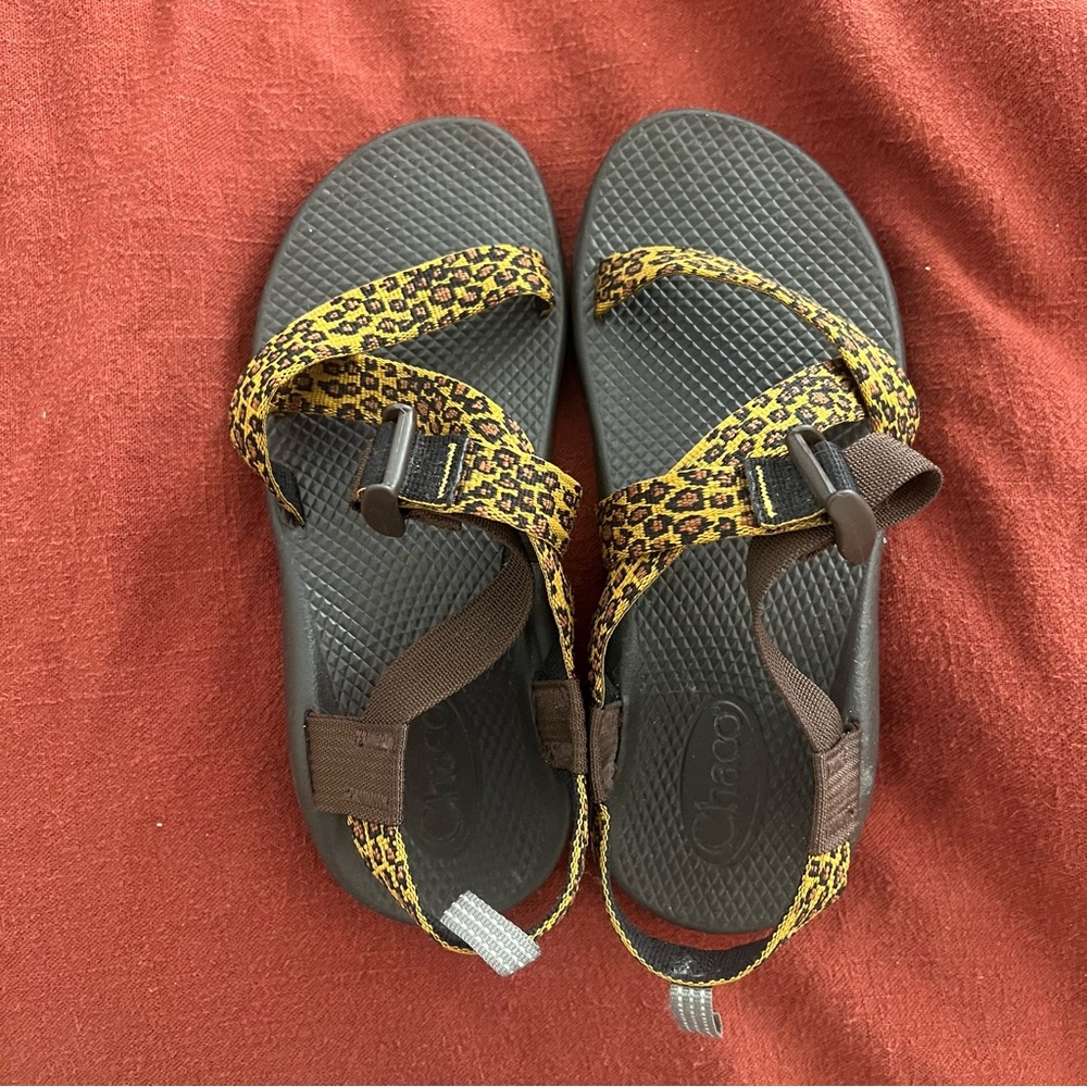 Chaco Z1 Leopard I Big Kids 5 (Women’s 6.5)